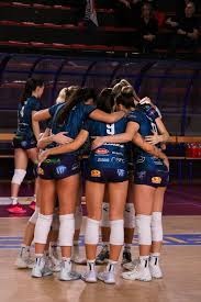 2025 赛季回顾：保罗·斯肯斯凭借单季 1.98 ERA，成为史上首位全票包揽赛扬与新人的投手